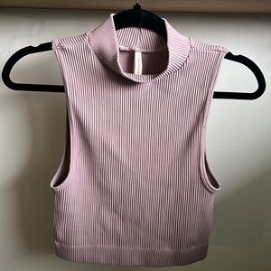 Babaton lilac cropped tank top